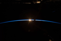 Tramonto visto dallo spazio