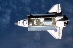 STS-111 - Endeavour con il modulo Leonardo