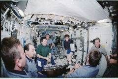 Expedition-two-crew-welcomes-the-sts-100-crew