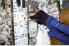 STS-100 Cambusa
